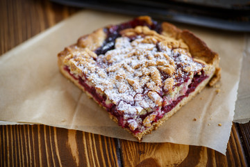 home sweet cake with jam 