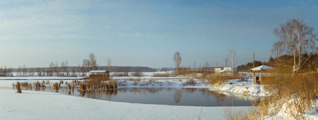 Туманное утро, панорама рефтинского водохранилища зимой, Россия, Урал