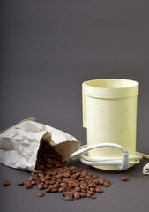 Roast coffee and grinder