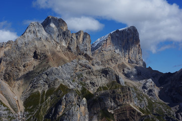 Fototapeta na wymiar Widok na Punta penia Dolomity