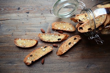 Almond biscotti