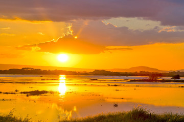 Obraz premium Sunset beautiful on river