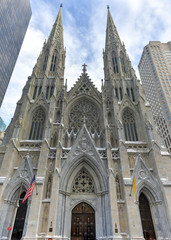Fototapeta na wymiar Saint Patrick's Cathedral - NYC