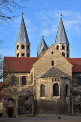 Fototapeta na wymiar Liebfrauenkirche in Halberstadt