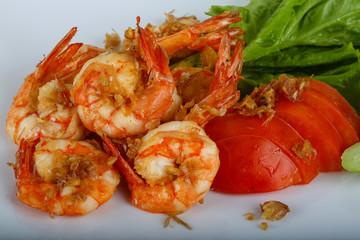 Grilled shrimps with garlic