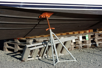 Boat stand