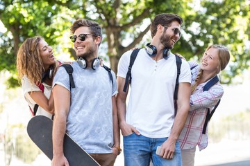 Obraz premium Hi friends spending time together