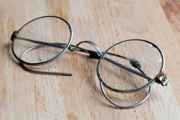 closed glasses