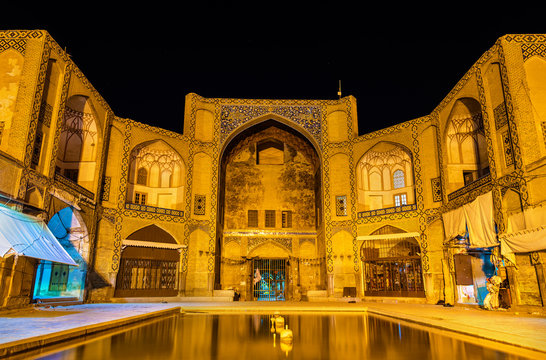 Qeysarieh Portal, entrance to Bazar-е Bozorg in Esfahan