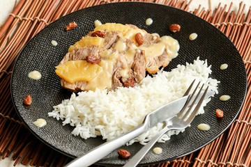 rôti de porc à l'ananas et riz