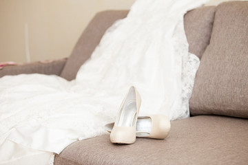 Fototapeta na wymiar beige shoes of the bride