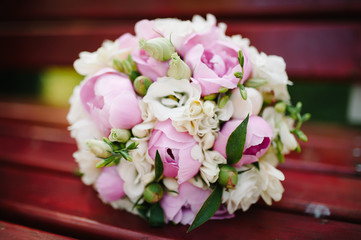 the bride's wedding bouquet