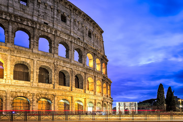 Fototapeta na wymiar The Colosseum at dusk