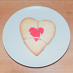 Broken Love heart cookie