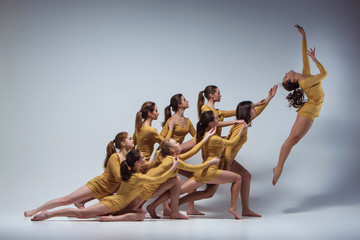 The group of modern ballet dancers 