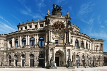Fototapeta na wymiar Dresden - Semperoper