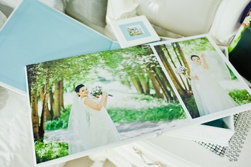 white and blue paspartu wedding photo book and album