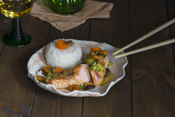 Chinese style salmon with pok choi, carrots and mushrooms