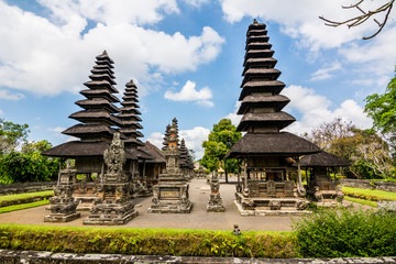 merus del templo taman ayun, bali