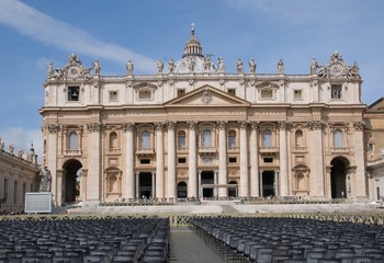 Fototapeta na wymiar Saint Peter's Basilica at St. Peter's Square in Vatican, Rome, Italy 