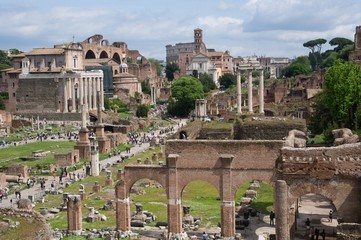 Fototapeta premium Ruins Forum Romanum in Rome, Italy