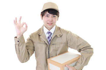 笑顔の宅配人