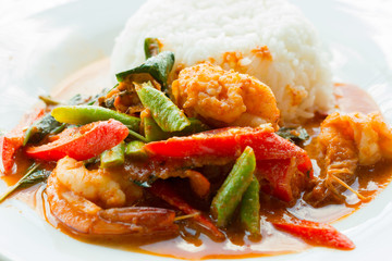 stir fried shrimp in thai red curry paste ,