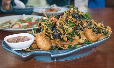 fried fish with Thai herbs