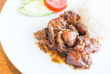 Stir fried chicken with lemongrass