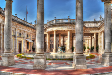 pool and columns
