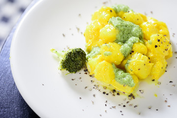 gnocchi di patate allo zafferano