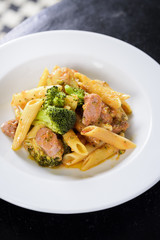 penne salsiccia e broccoli