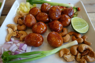 Grilled Thai fermented sausages