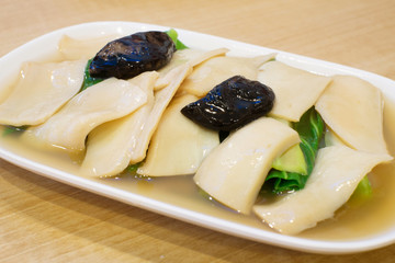 Abalone mushroom fried with oyster sauce