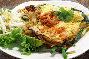 Pad thai