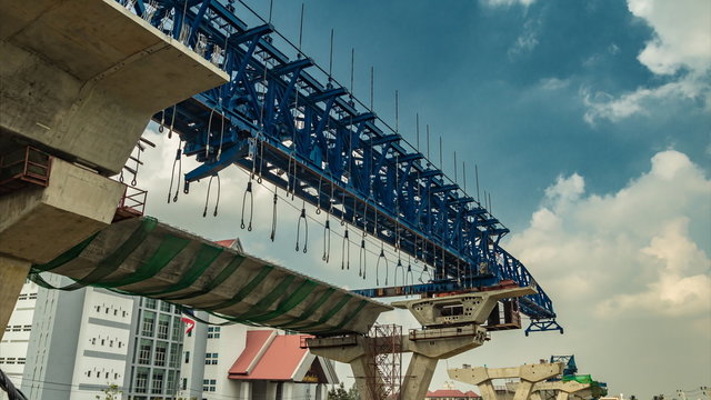 Bridge Girder Erection Machine for Highway and Railway at construction site