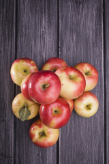 Bunch of red yellow apples