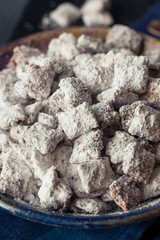 Homemade Powdered Sugar Puppy Chow