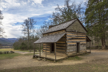 Historic Smoky Mountains Cabin - Cades Cove, Tennessee