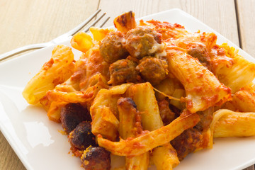 Baked pasta with meatballs