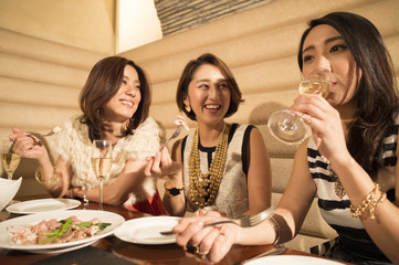 女子会photos Royalty Free Images Graphics Vectors Videos Adobe Stock