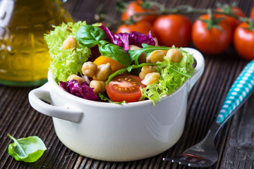 Fresh mixed  salad with Chickpea