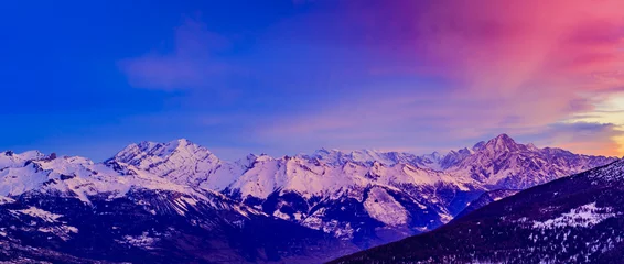 Foto op Aluminium Zwitserse bergen bij zonsopgang, Diableretes en Jungfrau - Zwitserse Alpen, de regio Vallis © Gorilla