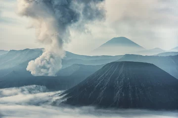 Gordijnen Activity at Bromo volcano in east Java © Stockbym