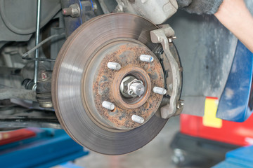 Wheel hub and brake