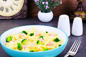 Pasta, Sausage and Broccoli Diet Food