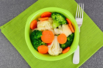 Vegetable Plate: Broccoli and Carrots. Diet Fitness Nutrition.