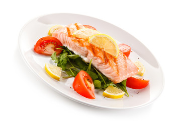 Grilled salmon and vegetables