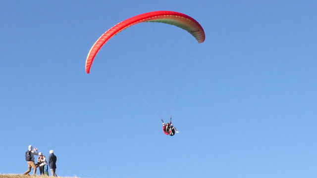 Experience the thrill of dual or tandem paragliding in Banos,Ecuador's Tungurahua province,on December 31,2015.