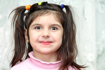 ребенок с большими глазами